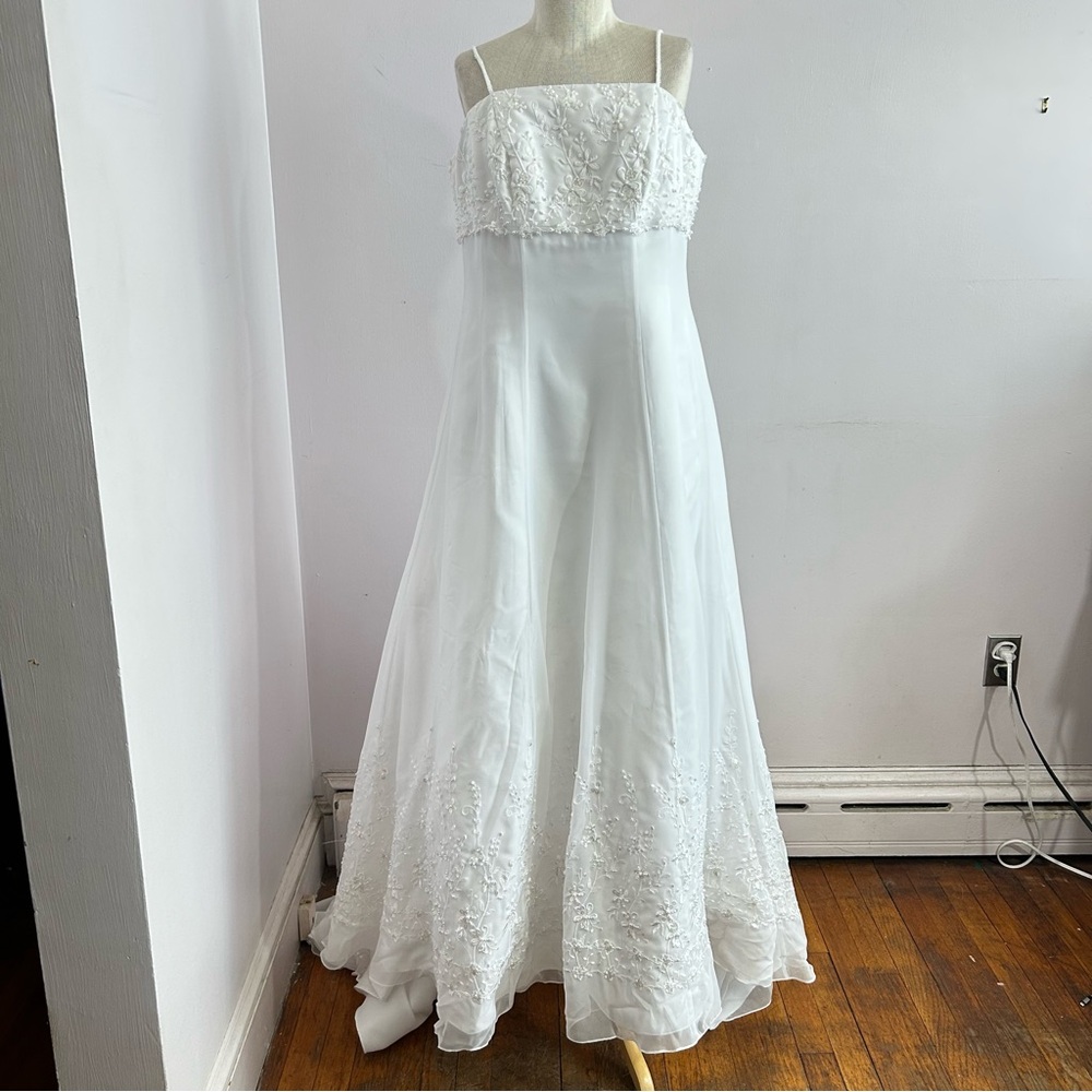 David's Bridal White Gown Beaded 14W